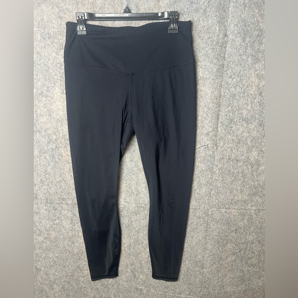 Fabletics Woman Size Large Black ankle athletic Leggings